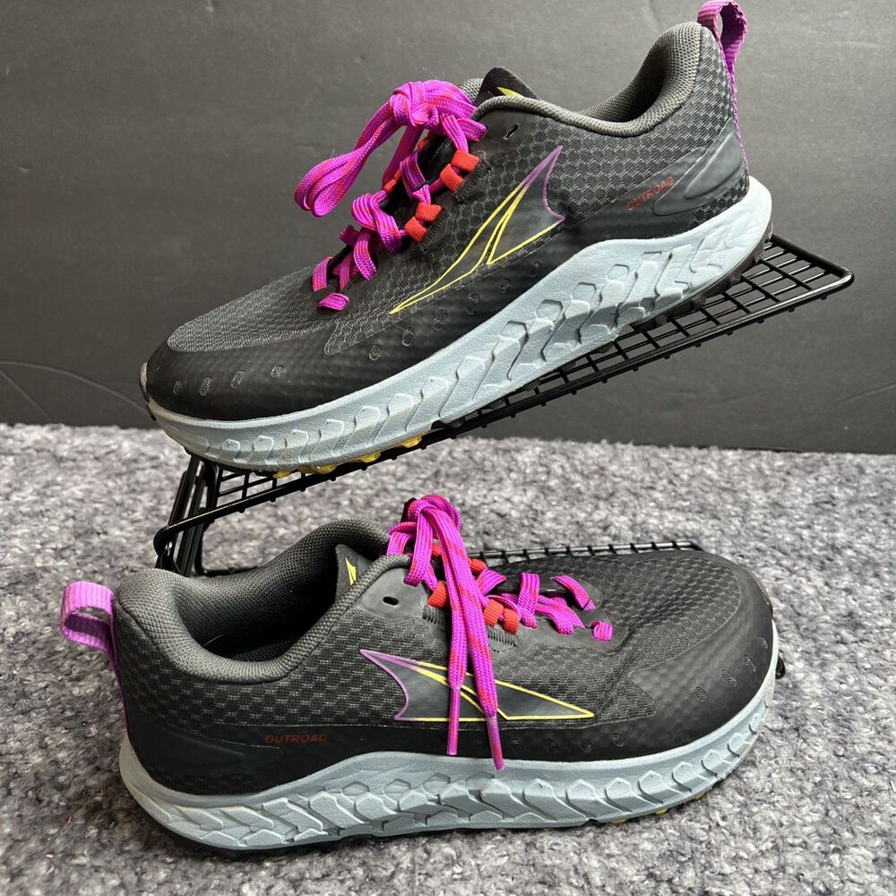 Altra Outroad Womens Size 7Gray Black Athletic Running Hiking Shoes Sneakers